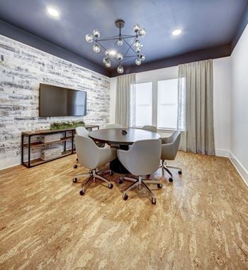 Private conference room & business center